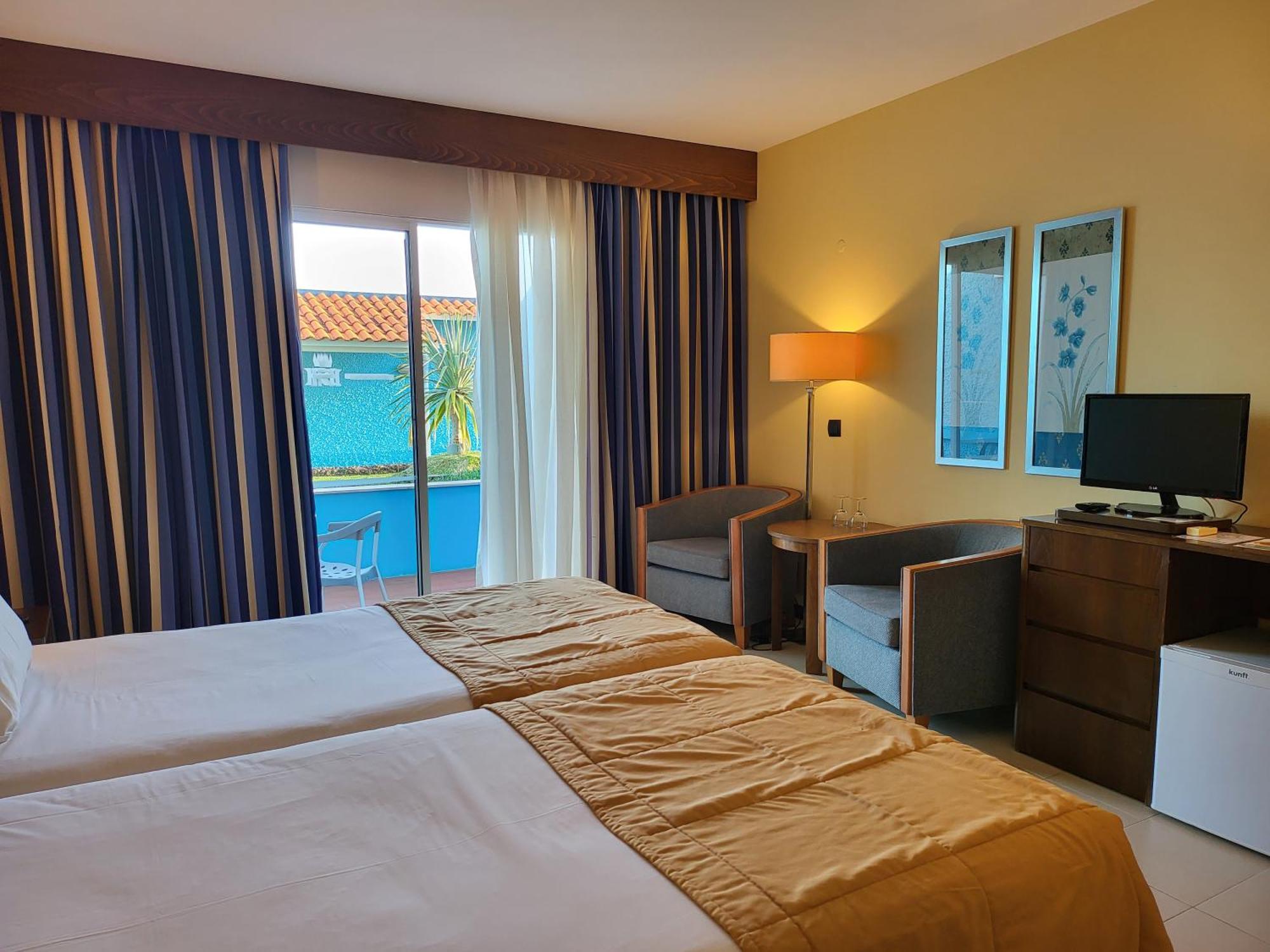 Hotel Roca Mar คานีโซ ภายนอก รูปภาพ