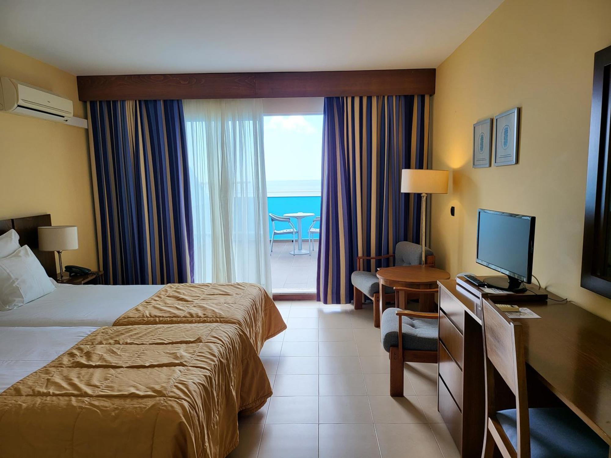 Hotel Roca Mar คานีโซ ภายนอก รูปภาพ